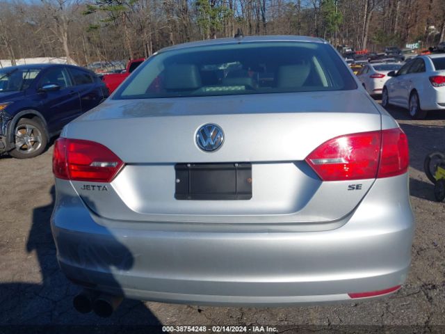 3VWD17AJ9EM361033 Volkswagen Jetta 1.8t Se