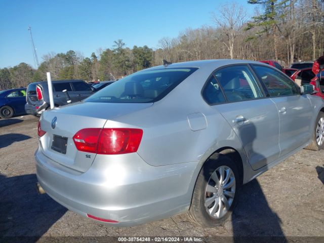 3VWD17AJ9EM361033 Volkswagen Jetta 1.8t Se