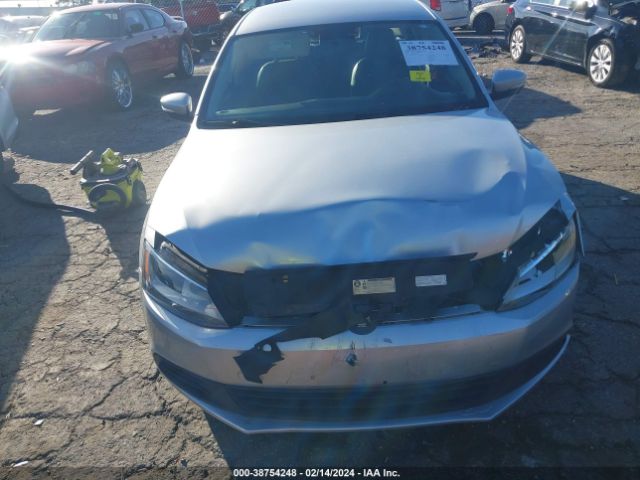 3VWD17AJ9EM361033 Volkswagen Jetta 1.8t Se