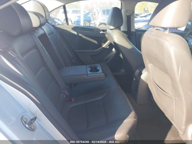 3VWD17AJ9EM361033 Volkswagen Jetta 1.8t Se