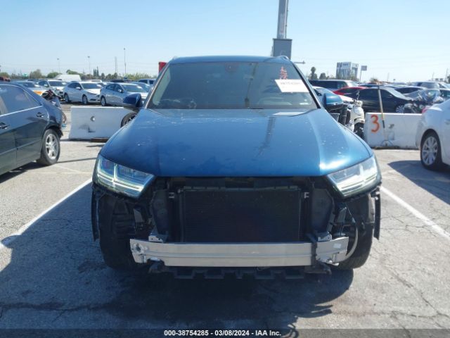 WA1LHAF7XJD039988 Audi Q7 2.0t Premium