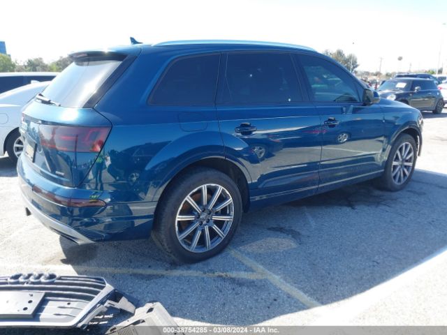 WA1LHAF7XJD039988 Audi Q7 2.0t Premium