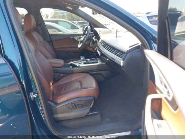 WA1LHAF7XJD039988 Audi Q7 2.0t Premium