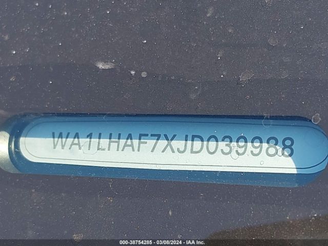 WA1LHAF7XJD039988 Audi Q7 2.0t Premium