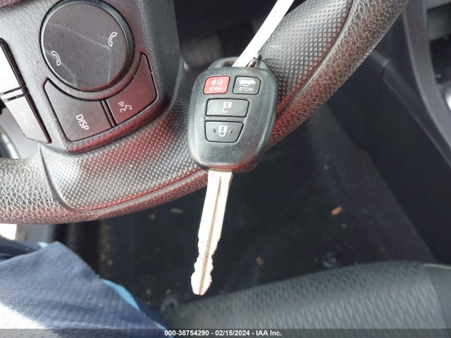 Toyota COROLLA LE 2018 2T1BURHE8JC043509 Image 11
