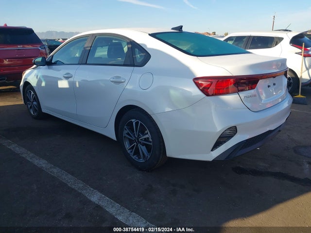 KIA Forte Lxs 2022 3KPF24AD7NE479626 Image 3