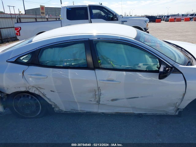 Honda Civic Lx 2018 2HGFC2F50JH540950 Image 14