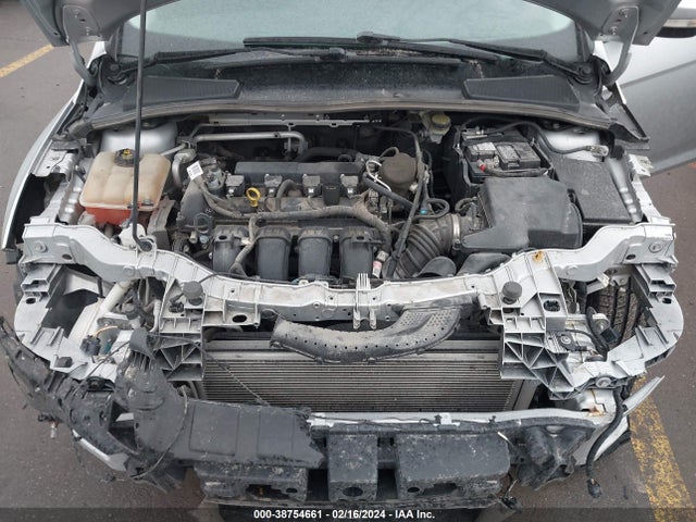 Ford FOCUS SE 2015 1FADP3F22FL288172 Image 10