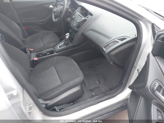 Ford FOCUS SE 2015 1FADP3F22FL288172 Image 5