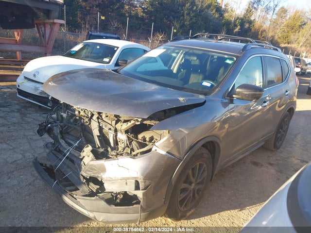 Nissan ROGUE SV 2018 5N1AT2MT1JC739966 Image 2
