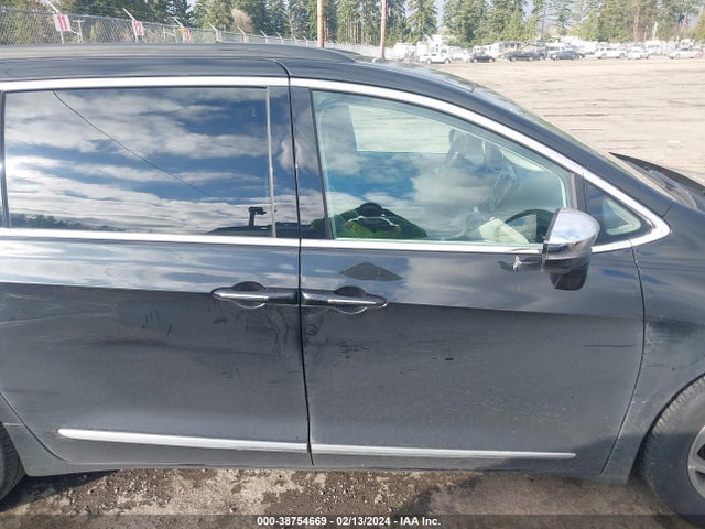 2C4RC1GGXNR170676 Chrysler Pacifica Limited
