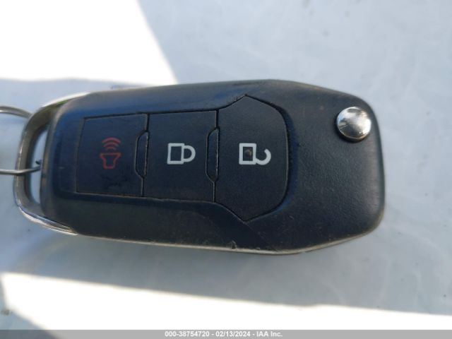 1FTEW1EP6KKE16075 Ford F-150 Xl