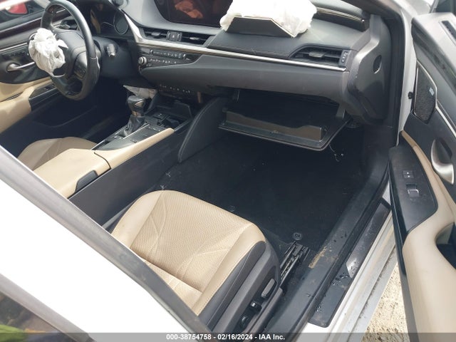 58AEA1C16MU003534 Lexus Es 300h Luxury