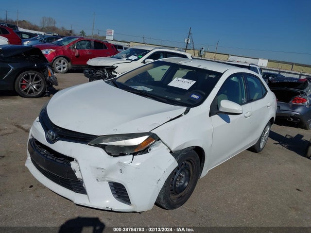Toyota COROLLA LE 2015 5YFBURHE3FP203013 Image 2