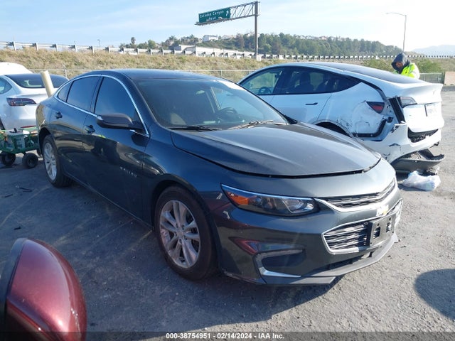 2018 1G1ZD5ST3JF242563 main image