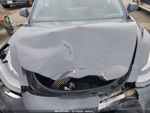 5YJ3E1EA2PF398118 Tesla Model 3 Rear-wheel Drive