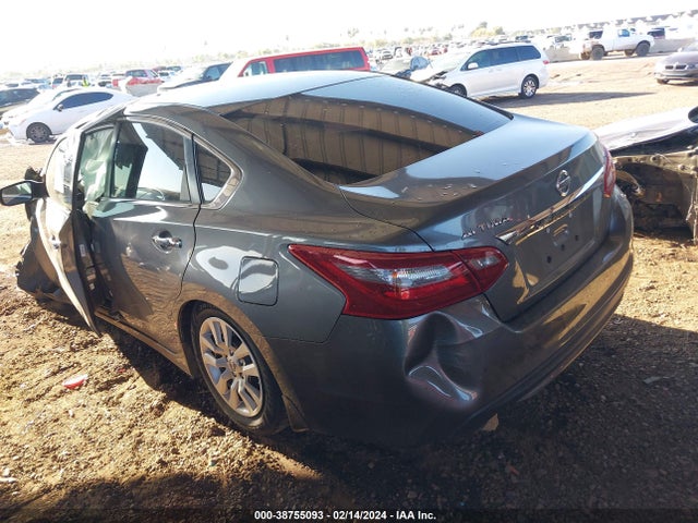 Nissan Altima 2.5 S 2018 1N4AL3AP8JC282340 Image 3