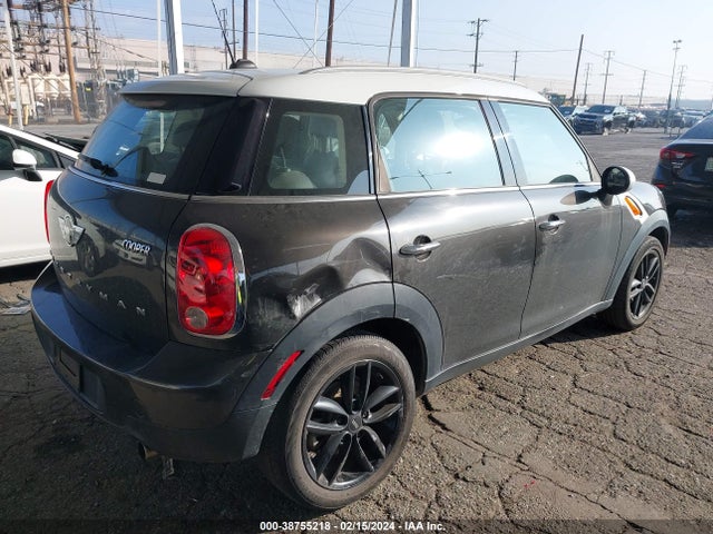 2016 MINI COUNTRYMAN WMWZB3C57GWR47972 Photo 3