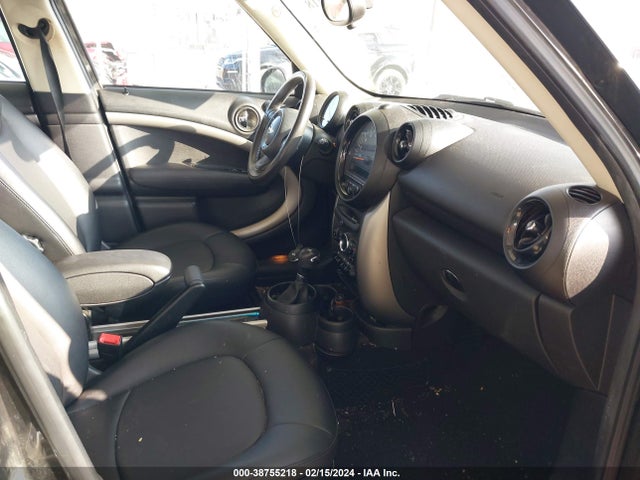2016 MINI COUNTRYMAN WMWZB3C57GWR47972 Photo 4