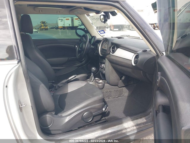 2013 MINI HARDTOP WMWSU3C53DT547609 Photo 4