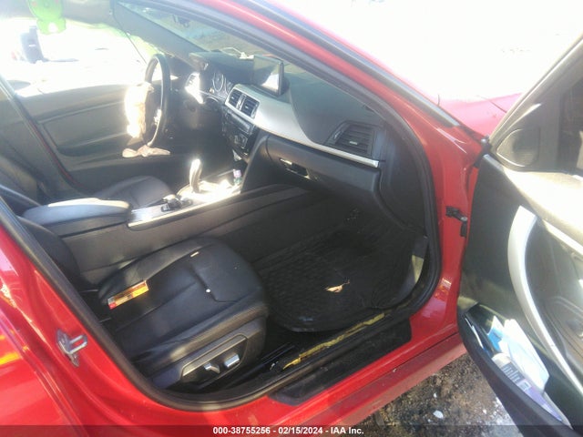 BMW 320i Xdrive 2016 WBA8E5G58GNT93050 Image 5