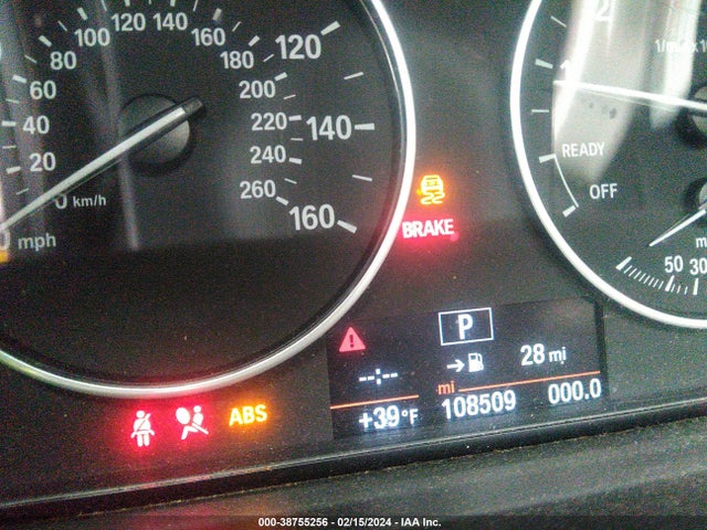 BMW 320i Xdrive 2016 WBA8E5G58GNT93050 Image 7
