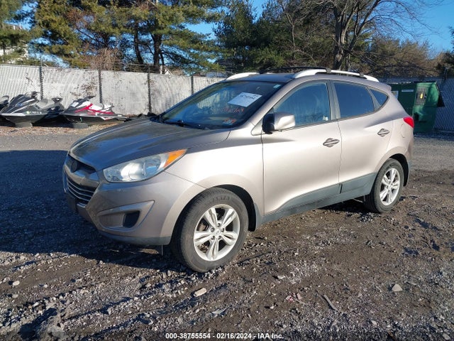 2011 HYUNDAI TUCSON GLS VIN: KM8JU3AC9BU198197
