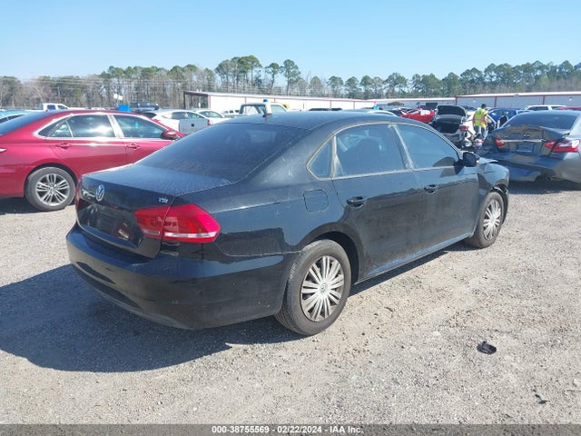 Volkswagen Passat 1.8t S 2014 1VWAT7A37EC046313 Image 4