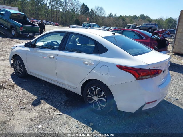 Hyundai ACCENT SE 2018 3KPC24A37JE020715 Image 3