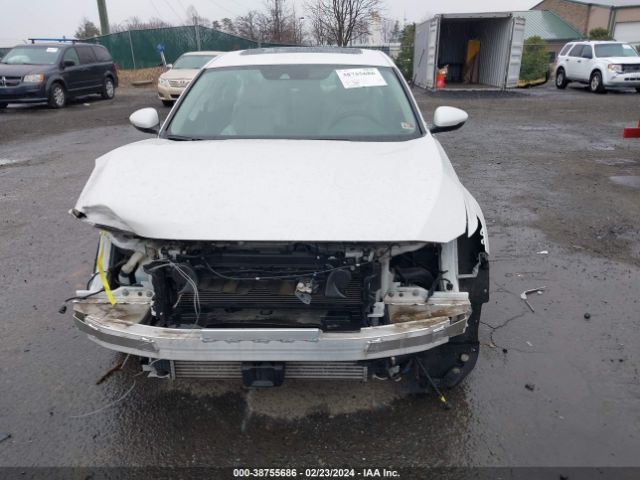 1HGCV2F93JA005609 Honda Accord Touring 2.0t