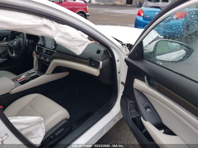 1HGCV2F93JA005609 Honda Accord Touring 2.0t