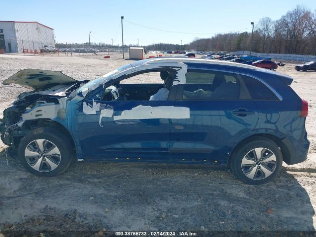 KNDCC3LC9K5274329 KIA NIRO EX