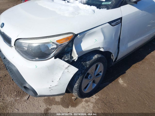 KIA Soul 2015 KNDJN2A28F7791072 Image 12