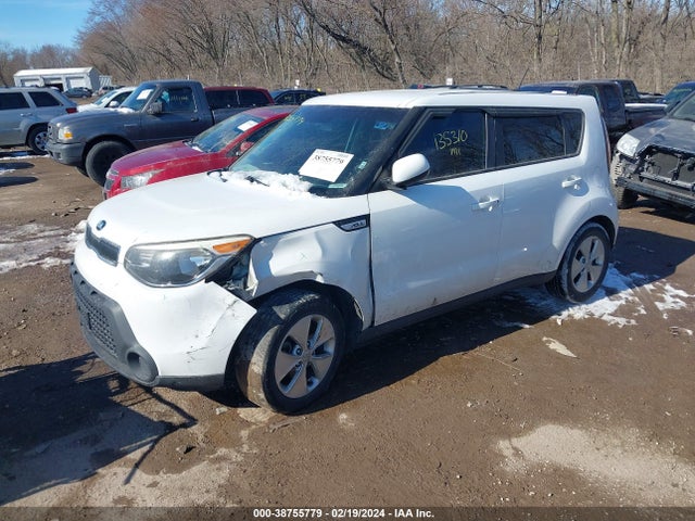 KIA Soul 2015 KNDJN2A28F7791072 Image 2