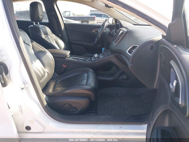 1C3CCCAB4GN178162 Chrysler 200 Limited Platinum