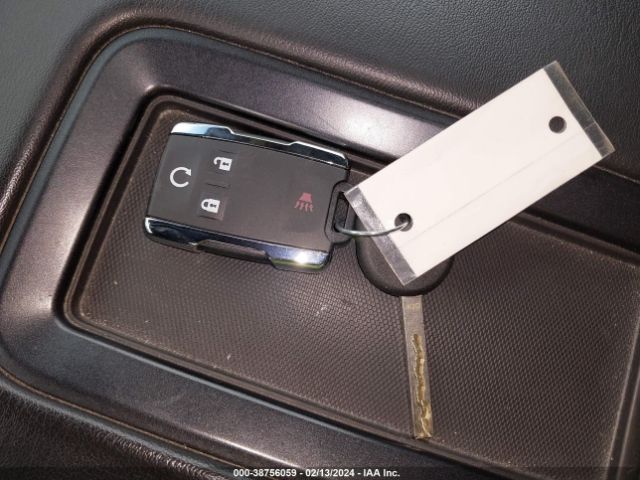1GNSKHKC8GR109814 Chevrolet Suburban Lt