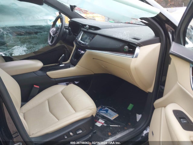 1GYKNDRS6HZ166286 Cadillac XT5 LUXURY