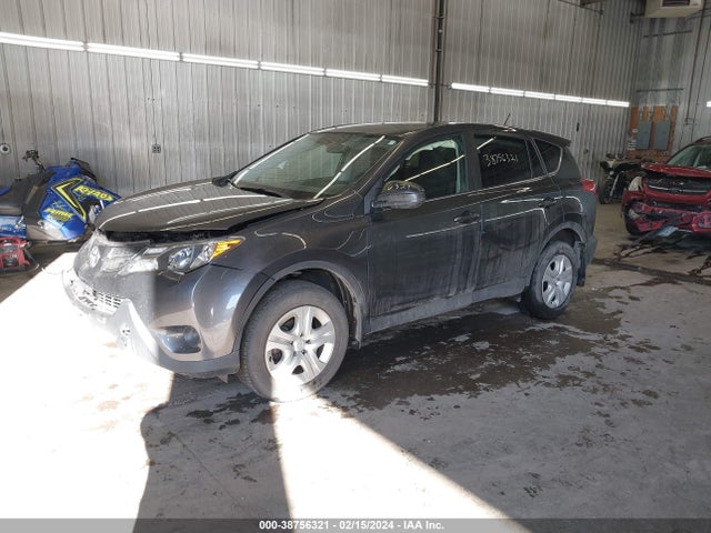Toyota RAV4 LE 2014 JTMBFREV5ED091024 Image 2