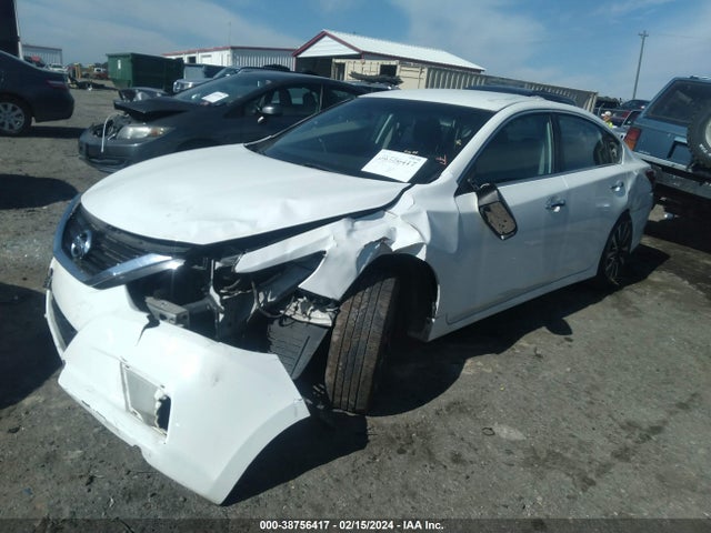 Nissan Altima 2.5 Sv 2018 1N4AL3AP1JC268439 Image 2