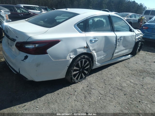 Nissan Altima 2.5 Sv 2018 1N4AL3AP1JC268439 Image 4