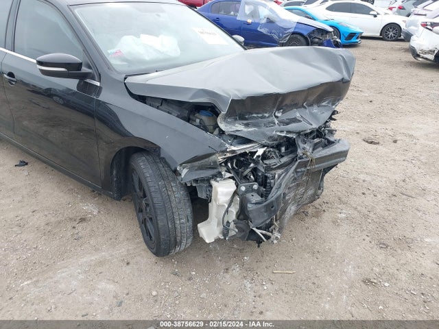2015 VOLKSWAGEN JETTA 1.8T SE VIN: 3VWD07AJ5FM349773