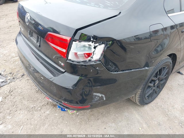 2015 VOLKSWAGEN JETTA 1.8T SE VIN: 3VWD07AJ5FM349773