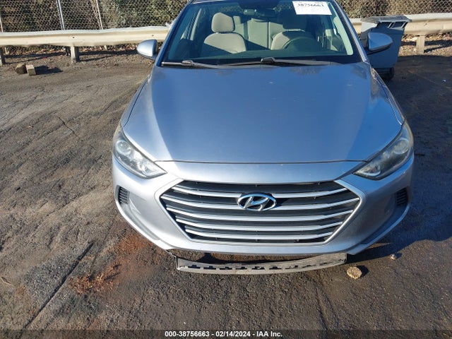 Hyundai ELANTRA SE 2017 5NPD74LF8HH132460 Image 12