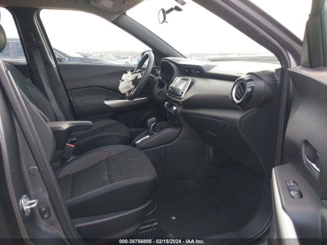 3N1CP5CU1KL566133 Nissan KICKS SV