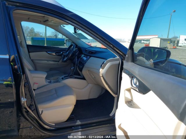 5N1AT2MT6HC736927 Nissan Rogue Sl