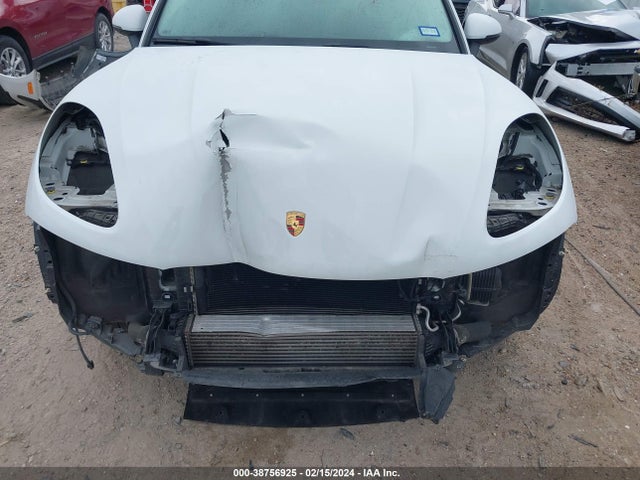Porsche Macan 2019 WP1AA2A53KLB02240 Image 13