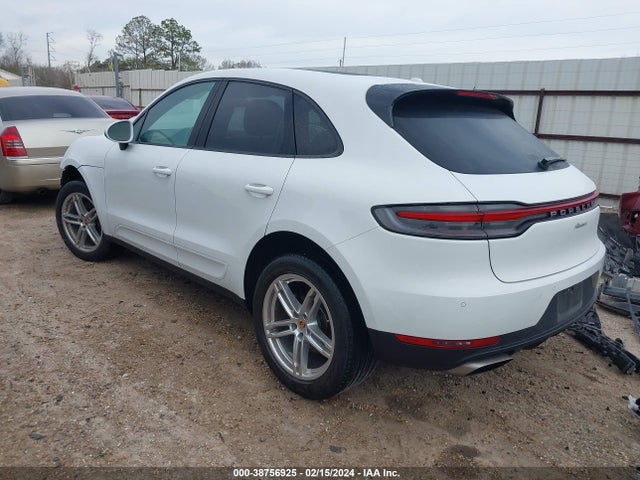 2019 PORSCHE MACAN WP1AA2A53KLB02240 Photo 2