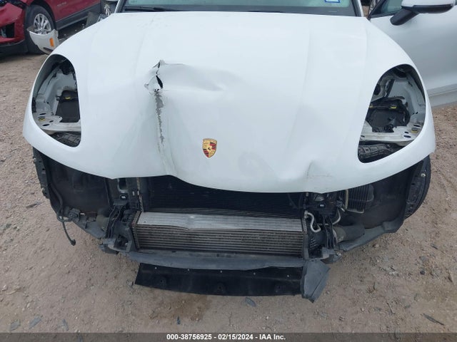 2019 PORSCHE MACAN WP1AA2A53KLB02240 Photo 5