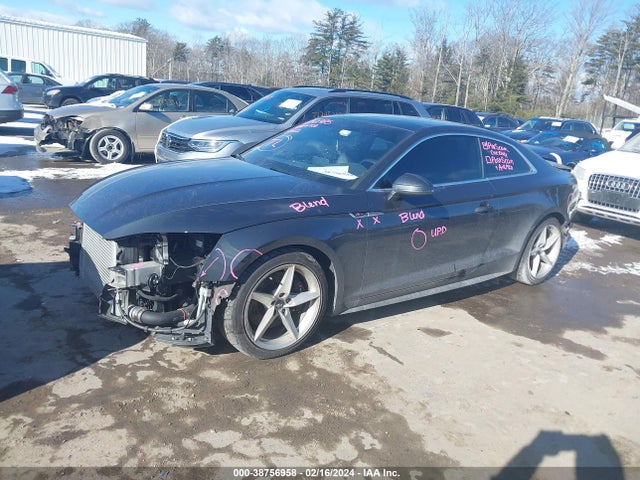 WAUTNAF55JA032314 Audi A5 2.0t Premium