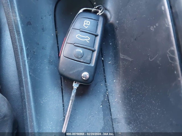 2009 AUDI R8 WUAAU34299N002404 Photo 10